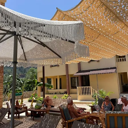 Aparthotel Goezdem 4*