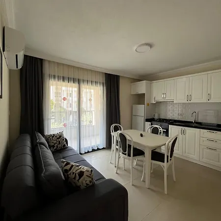 Apart Otel Gözdem 4*